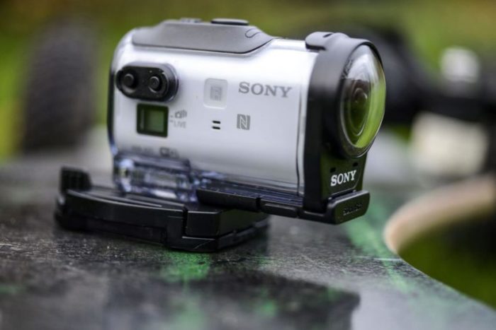 Экшен камера Sony HDR-AZ1VR в боксе