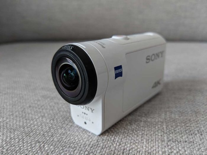 Белая экшн камера Sony FDR-X3000